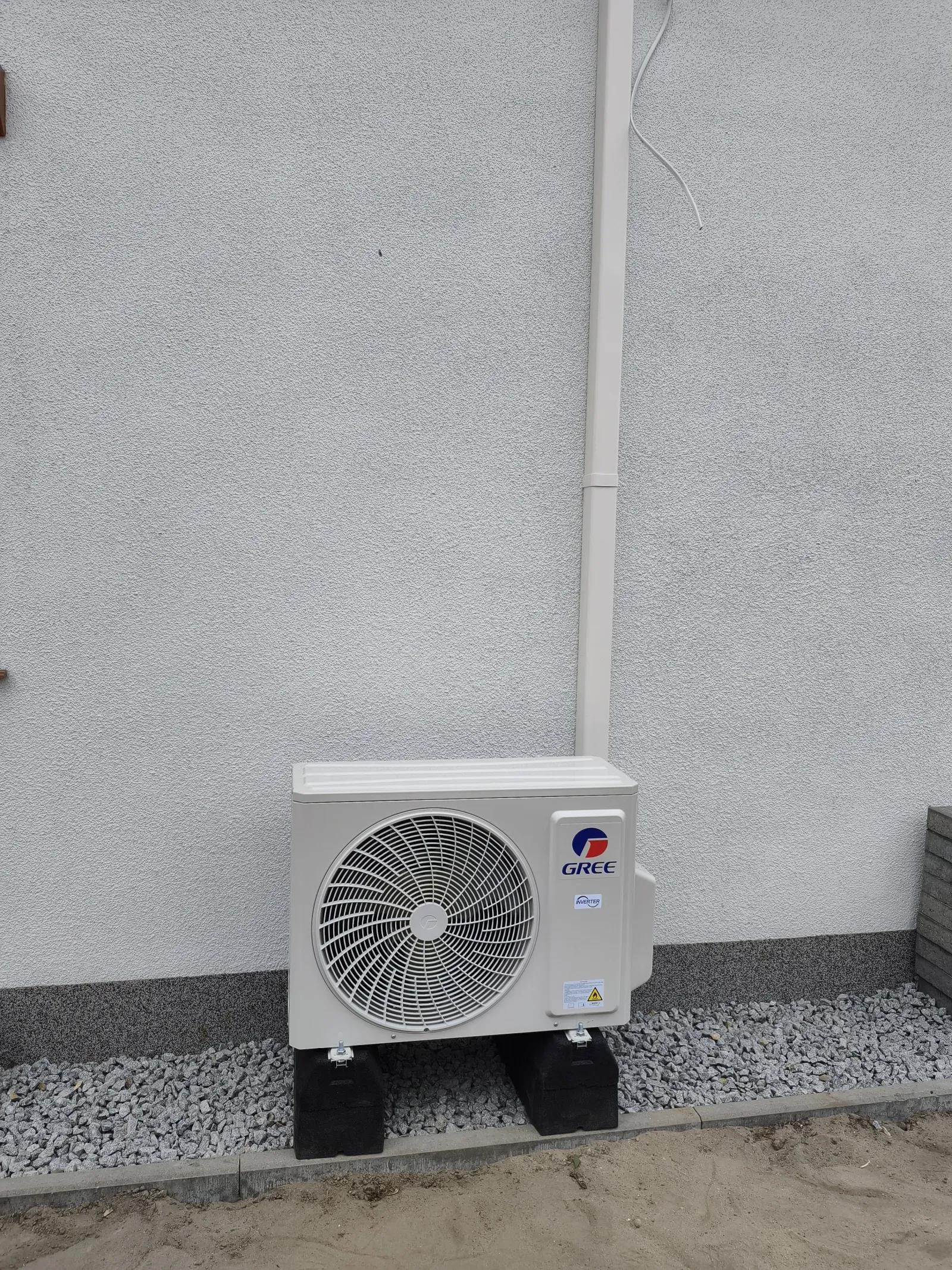 Klimatyzacja multisplit z WiFi w domku całorocznym — okolice Łodzi — zdjęcie 3